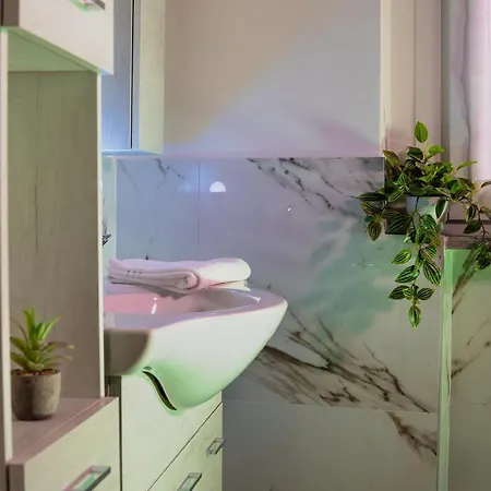 Апартаменты House *